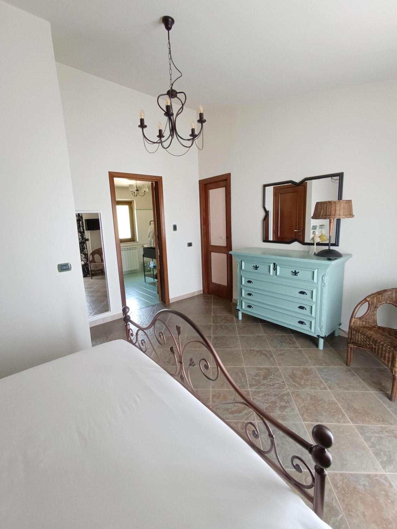 La Casa Di Matilde Bed & Breakfast Gioiosa Marea Ngoại thất bức ảnh